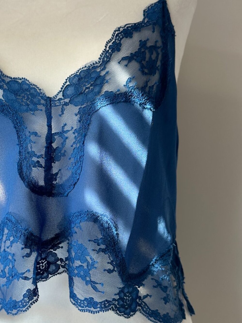 💙 Kat the Label Harley Lace Camisole Tank Top Cobalt Blue Small - Picture 3 of 8